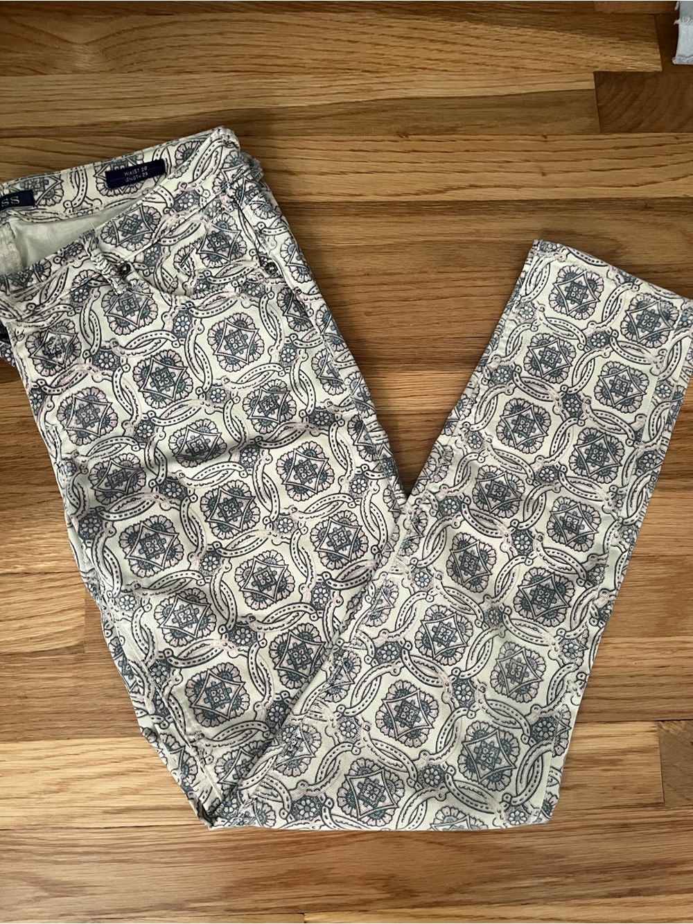 Vigoss Cream Jeans with Blue Medallion Print